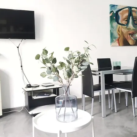 Estudio Myrna 아파트 *